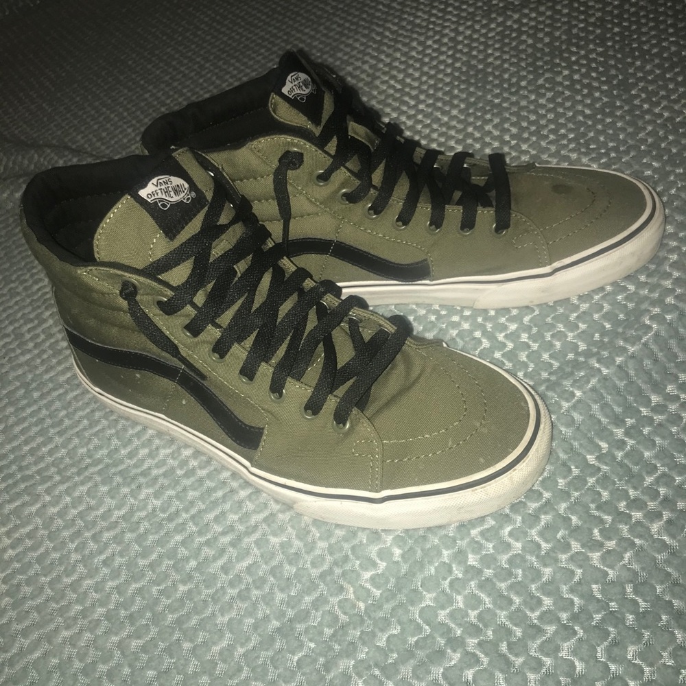 Mens Vans - Picture 2 of 2